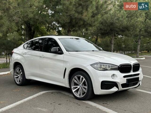 Белый БМВ Х6, объемом двигателя 4.39 л и пробегом 160 тыс. км за 32500 $, фото 4 на Automoto.ua