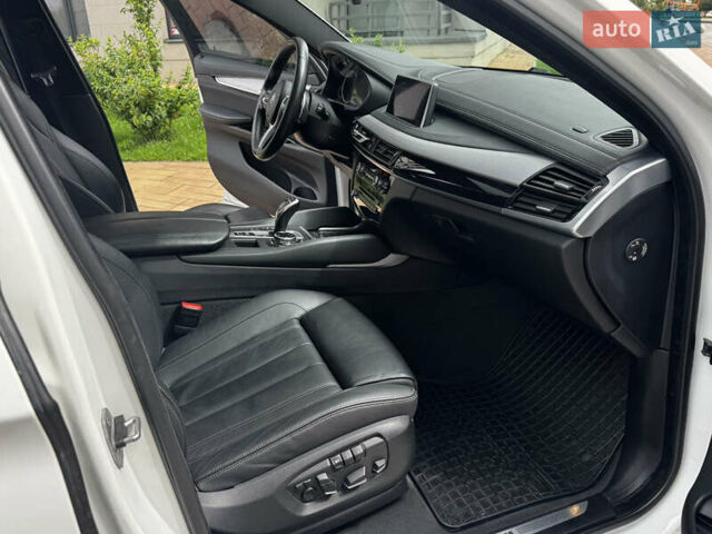 Білий БМВ Х6, об'ємом двигуна 3 л та пробігом 156 тис. км за 27777 $, фото 22 на Automoto.ua