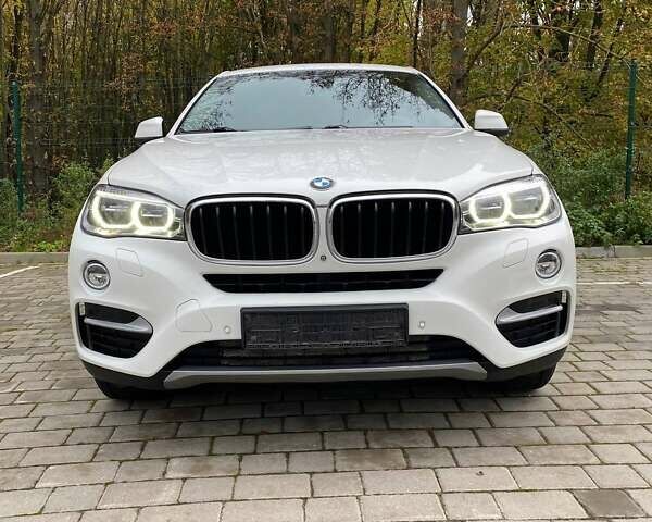 Білий БМВ Х6, об'ємом двигуна 2.99 л та пробігом 137 тис. км за 32500 $, фото 15 на Automoto.ua