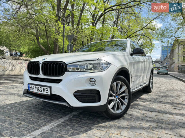 Белый БМВ Х6, объемом двигателя 2.99 л и пробегом 129 тыс. км за 33300 $, фото 2 на Automoto.ua