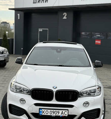 Белый БМВ Х6, объемом двигателя 2.99 л и пробегом 220 тыс. км за 36500 $, фото 17 на Automoto.ua