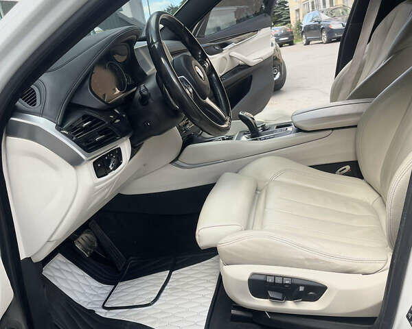 Белый БМВ Х6, объемом двигателя 2.98 л и пробегом 180 тыс. км за 27500 $, фото 12 на Automoto.ua