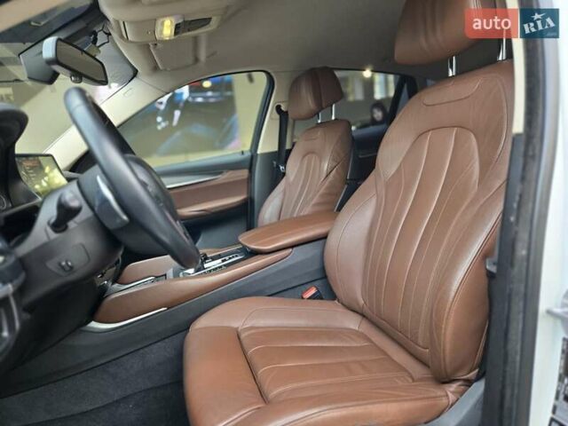 Білий БМВ Х6, об'ємом двигуна 2.99 л та пробігом 190 тис. км за 28999 $, фото 16 на Automoto.ua