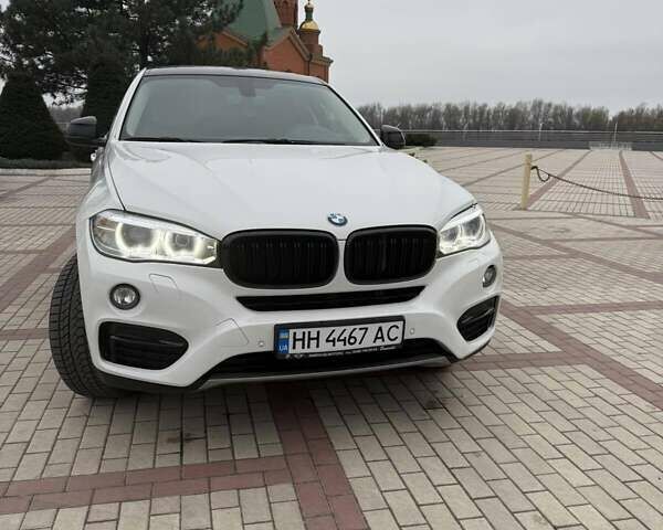 Білий БМВ Х6, об'ємом двигуна 2.99 л та пробігом 195 тис. км за 34000 $, фото 3 на Automoto.ua