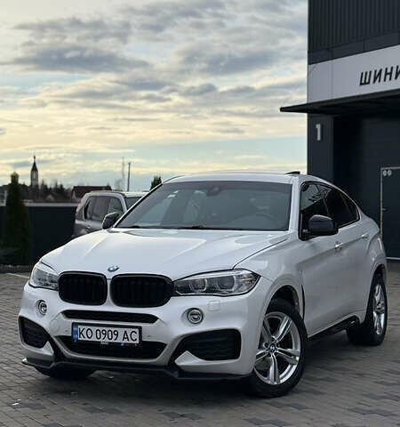 Белый БМВ Х6, объемом двигателя 2.99 л и пробегом 220 тыс. км за 36500 $, фото 1 на Automoto.ua