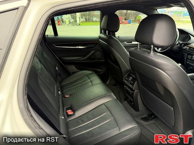 Белый БМВ Х6, объемом двигателя 3 л и пробегом 107 тыс. км за 27000 $, фото 10 на Automoto.ua