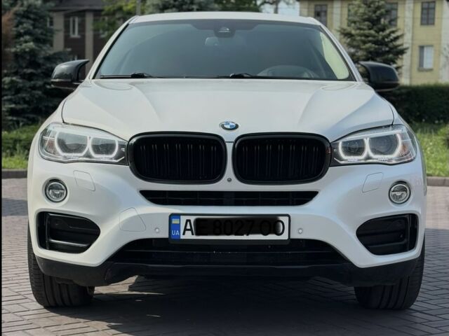 Белый БМВ Х6, объемом двигателя 3 л и пробегом 158 тыс. км за 25000 $, фото 1 на Automoto.ua