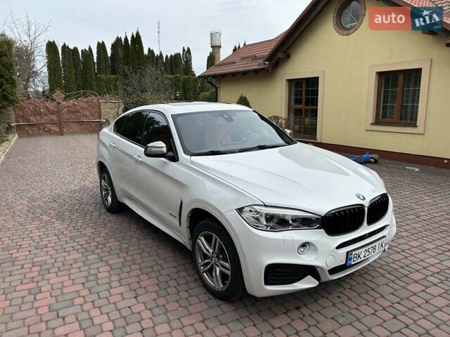 Білий БМВ Х6, об'ємом двигуна 2.98 л та пробігом 95 тис. км за 33500 $, фото 17 на Automoto.ua