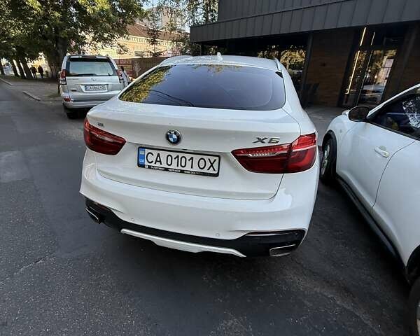Белый БМВ Х6, объемом двигателя 2.99 л и пробегом 170 тыс. км за 42000 $, фото 2 на Automoto.ua