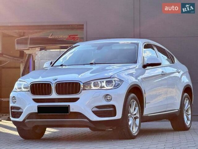 Белый БМВ Х6, объемом двигателя 2.99 л и пробегом 200 тыс. км за 29900 $, фото 3 на Automoto.ua