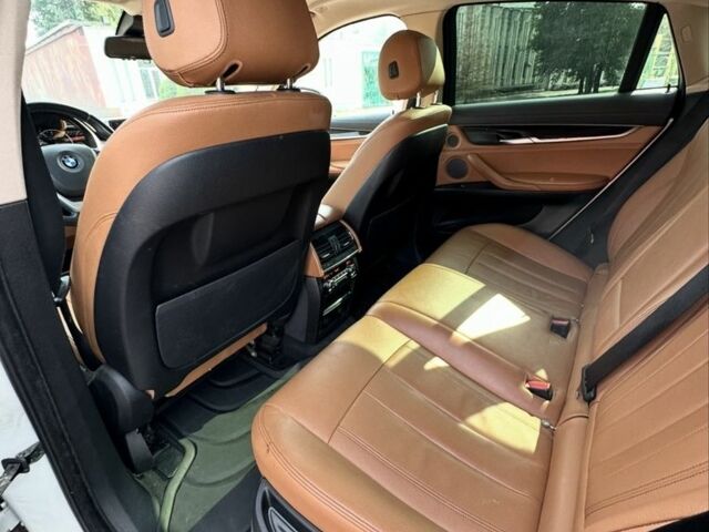 Белый БМВ Х6, объемом двигателя 3 л и пробегом 158 тыс. км за 25000 $, фото 9 на Automoto.ua