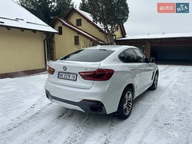 Білий БМВ Х6, об'ємом двигуна 2.98 л та пробігом 101 тис. км за 29500 $, фото 9 на Automoto.ua