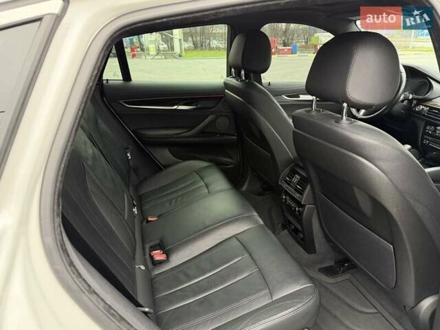 Белый БМВ Х6, объемом двигателя 2.98 л и пробегом 107 тыс. км за 27000 $, фото 19 на Automoto.ua