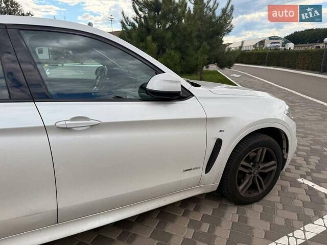Белый БМВ Х6, объемом двигателя 3 л и пробегом 111 тыс. км за 44400 $, фото 3 на Automoto.ua