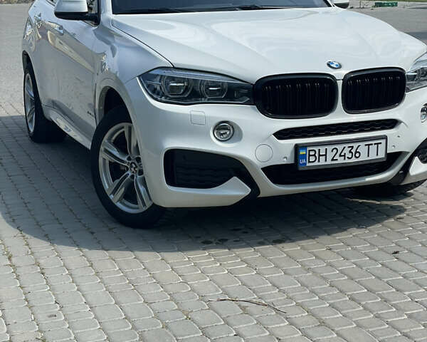 Білий БМВ Х6, об'ємом двигуна 2.99 л та пробігом 97 тис. км за 41500 $, фото 7 на Automoto.ua