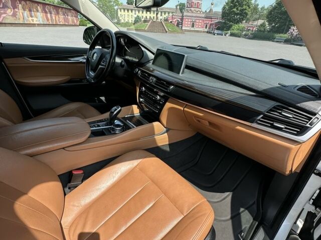 Белый БМВ Х6, объемом двигателя 3 л и пробегом 158 тыс. км за 26500 $, фото 9 на Automoto.ua