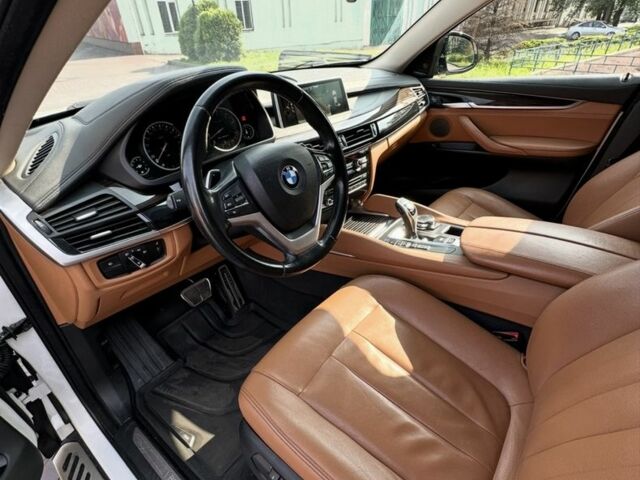 Белый БМВ Х6, объемом двигателя 3 л и пробегом 158 тыс. км за 25000 $, фото 8 на Automoto.ua