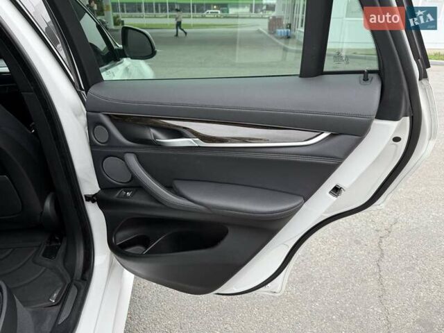 Белый БМВ Х6, объемом двигателя 2.98 л и пробегом 107 тыс. км за 27000 $, фото 20 на Automoto.ua