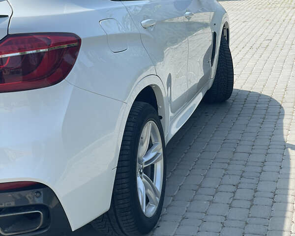 Білий БМВ Х6, об'ємом двигуна 2.99 л та пробігом 97 тис. км за 41500 $, фото 3 на Automoto.ua