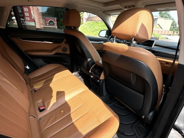 Белый БМВ Х6, объемом двигателя 3 л и пробегом 158 тыс. км за 25000 $, фото 10 на Automoto.ua