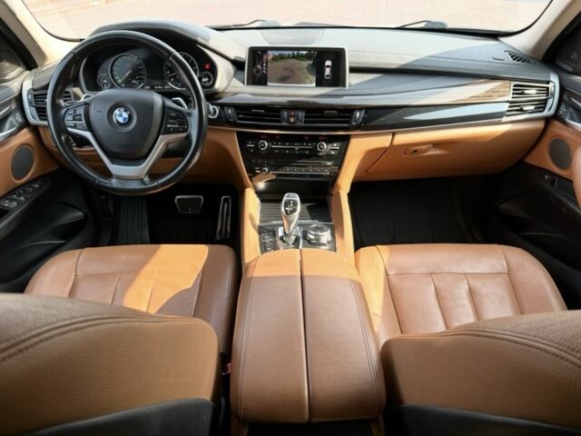 Белый БМВ Х6, объемом двигателя 3 л и пробегом 158 тыс. км за 25000 $, фото 12 на Automoto.ua