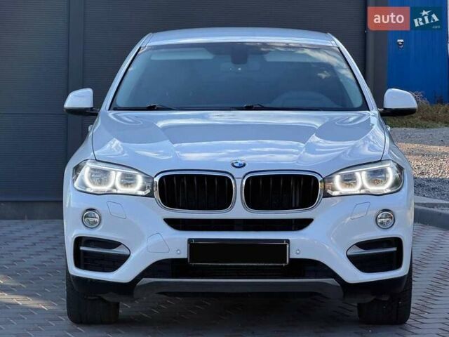 Белый БМВ Х6, объемом двигателя 2.99 л и пробегом 200 тыс. км за 29900 $, фото 2 на Automoto.ua