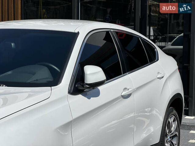 Белый БМВ Х6, объемом двигателя 3 л и пробегом 115 тыс. км за 29500 $, фото 8 на Automoto.ua