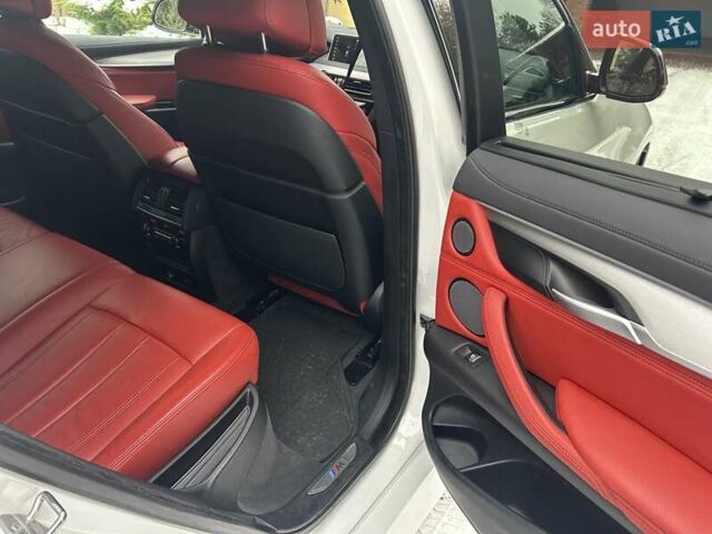 Білий БМВ Х6, об'ємом двигуна 2.98 л та пробігом 101 тис. км за 29500 $, фото 26 на Automoto.ua