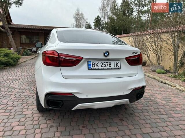 Білий БМВ Х6, об'ємом двигуна 2.98 л та пробігом 95 тис. км за 33500 $, фото 10 на Automoto.ua