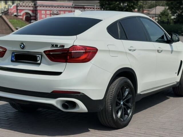 Белый БМВ Х6, объемом двигателя 3 л и пробегом 158 тыс. км за 26500 $, фото 4 на Automoto.ua