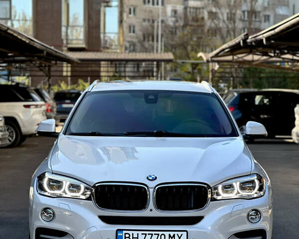 Білий БМВ Х6, об'ємом двигуна 2.99 л та пробігом 132 тис. км за 37800 $, фото 1 на Automoto.ua
