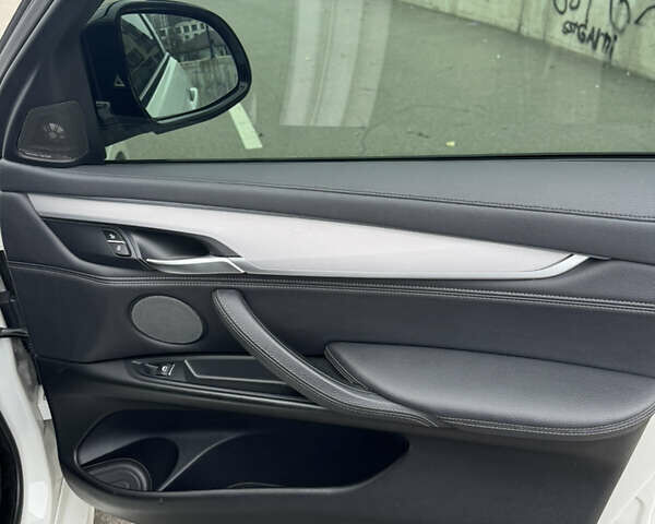 Белый БМВ Х6, объемом двигателя 2.99 л и пробегом 144 тыс. км за 31900 $, фото 25 на Automoto.ua