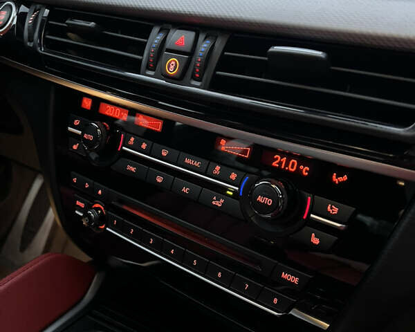 Белый БМВ Х6, объемом двигателя 2.98 л и пробегом 46 тыс. км за 35000 $, фото 20 на Automoto.ua