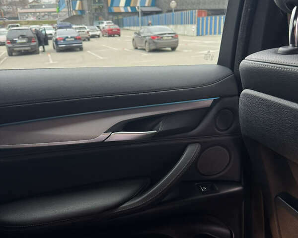 Белый БМВ Х6, объемом двигателя 2.99 л и пробегом 144 тыс. км за 31900 $, фото 20 на Automoto.ua