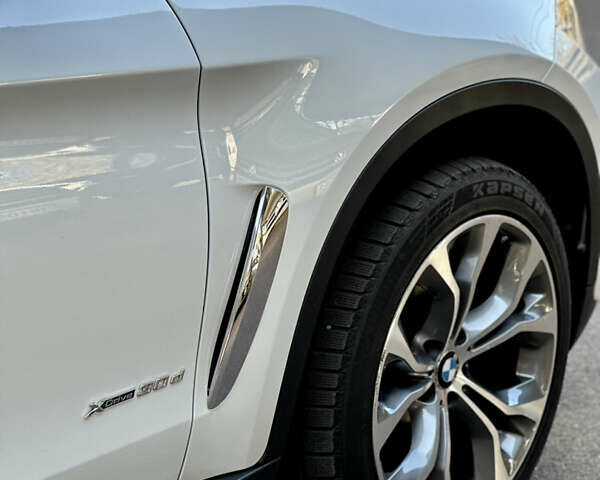 Білий БМВ Х6, об'ємом двигуна 2.99 л та пробігом 132 тис. км за 37800 $, фото 11 на Automoto.ua
