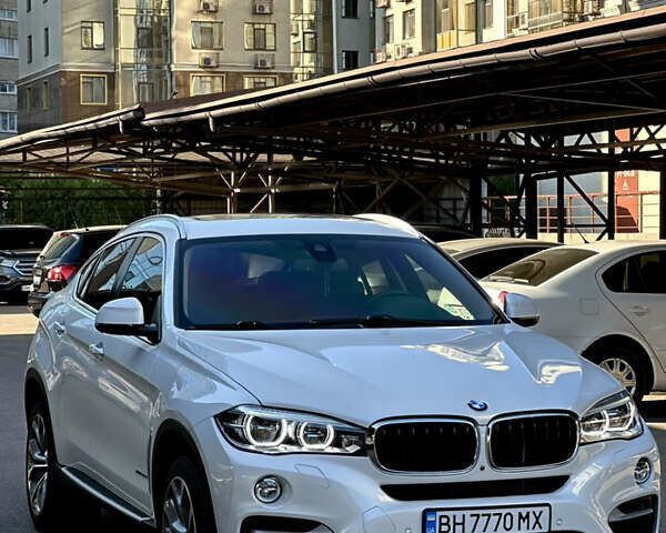 Білий БМВ Х6, об'ємом двигуна 2.99 л та пробігом 132 тис. км за 37800 $, фото 3 на Automoto.ua