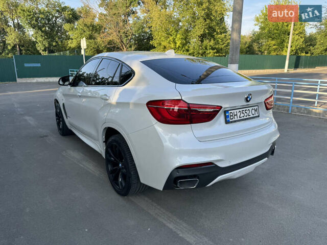 Белый БМВ Х6, объемом двигателя 2.99 л и пробегом 115 тыс. км за 39999 $, фото 2 на Automoto.ua