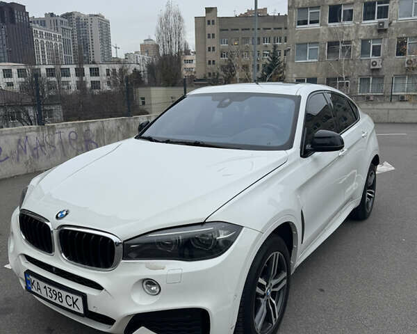 Белый БМВ Х6, объемом двигателя 2.99 л и пробегом 144 тыс. км за 31900 $, фото 1 на Automoto.ua