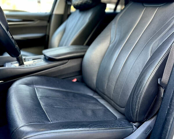 Білий БМВ Х6, об'ємом двигуна 2.99 л та пробігом 132 тис. км за 37800 $, фото 17 на Automoto.ua