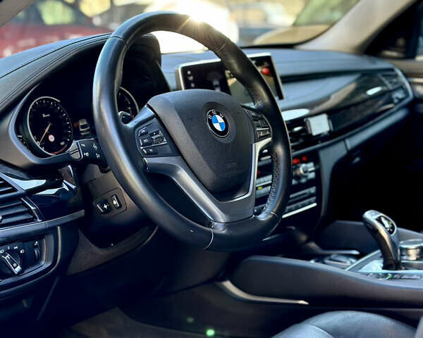 Білий БМВ Х6, об'ємом двигуна 2.99 л та пробігом 132 тис. км за 37800 $, фото 16 на Automoto.ua