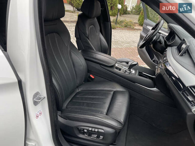 Білий БМВ Х6, об'ємом двигуна 2.99 л та пробігом 214 тис. км за 42000 $, фото 17 на Automoto.ua