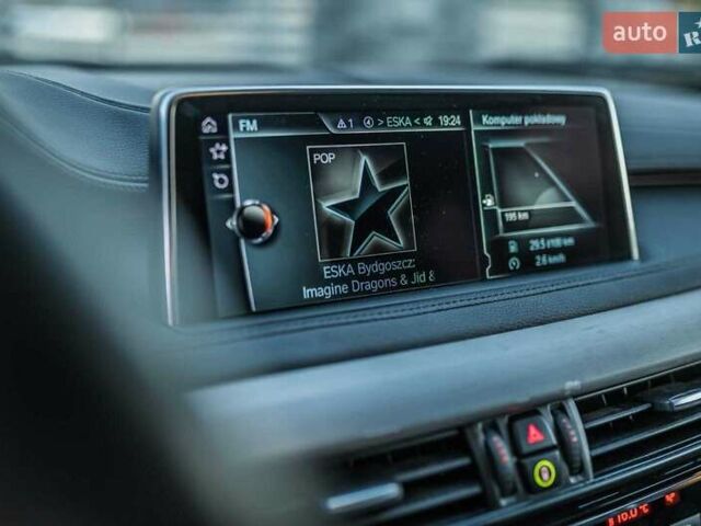 Белый БМВ Х6, объемом двигателя 3 л и пробегом 300 тыс. км за 33549 $, фото 13 на Automoto.ua