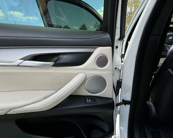 Белый БМВ Х6, объемом двигателя 3 л и пробегом 102 тыс. км за 51999 $, фото 20 на Automoto.ua