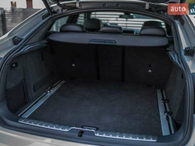 Белый БМВ Х6, объемом двигателя 3 л и пробегом 300 тыс. км за 33549 $, фото 6 на Automoto.ua