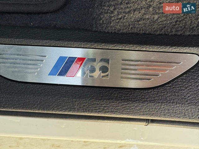 Белый БМВ Х6, объемом двигателя 3 л и пробегом 125 тыс. км за 34800 $, фото 4 на Automoto.ua