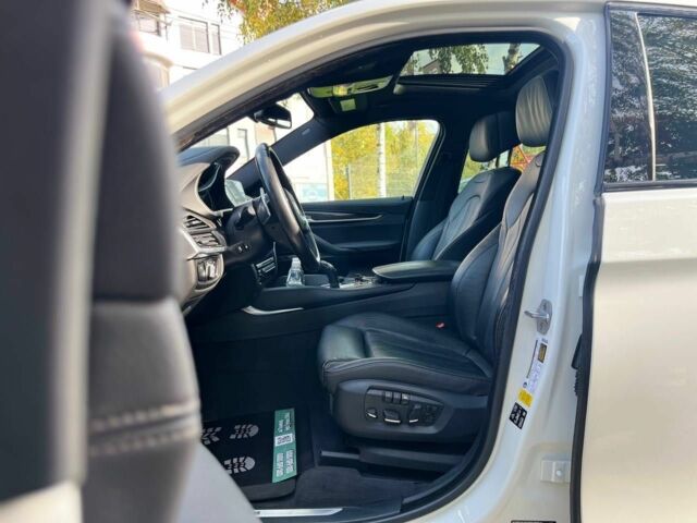 Белый БМВ Х6, объемом двигателя 3 л и пробегом 124 тыс. км за 34900 $, фото 15 на Automoto.ua