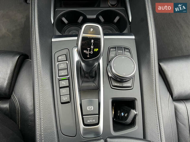 Білий БМВ Х6, об'ємом двигуна 2.99 л та пробігом 214 тис. км за 42000 $, фото 25 на Automoto.ua