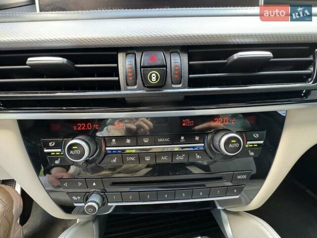 Белый БМВ Х6, объемом двигателя 3 л и пробегом 102 тыс. км за 51999 $, фото 12 на Automoto.ua