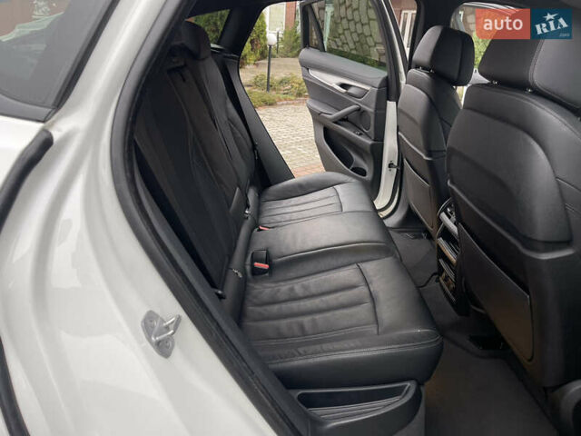Білий БМВ Х6, об'ємом двигуна 2.99 л та пробігом 214 тис. км за 42000 $, фото 15 на Automoto.ua