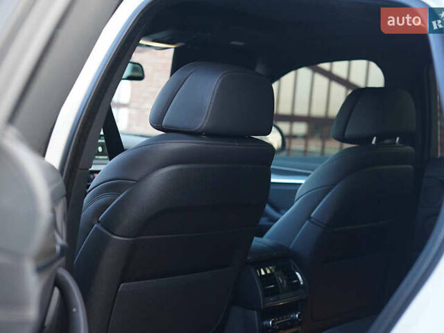 Білий БМВ Х6, об'ємом двигуна 2.99 л та пробігом 141 тис. км за 39600 $, фото 14 на Automoto.ua